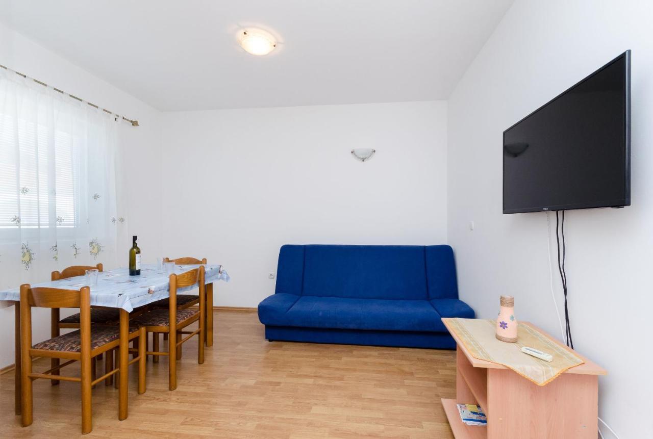 Apartments Alex โลปาร์ ภายนอก รูปภาพ