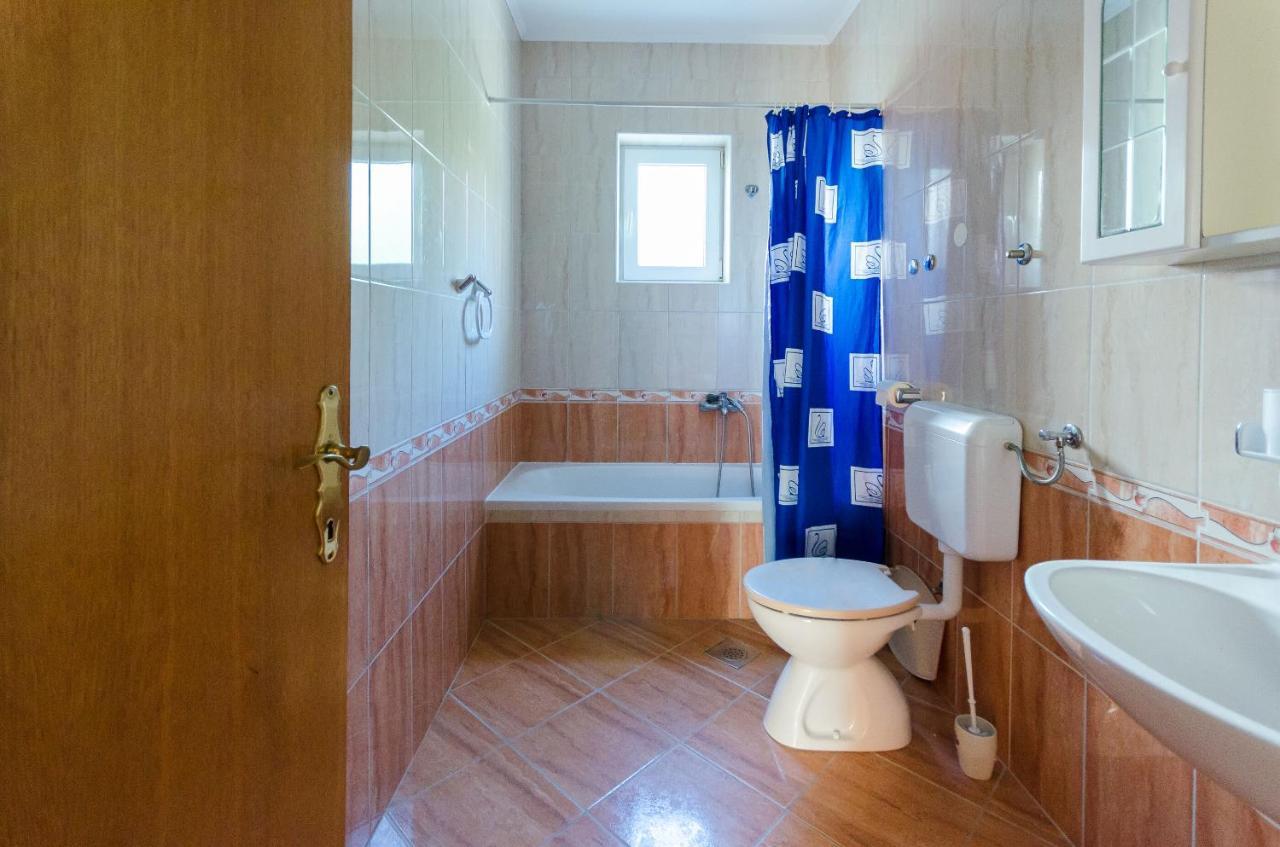 Apartments Alex โลปาร์ ภายนอก รูปภาพ