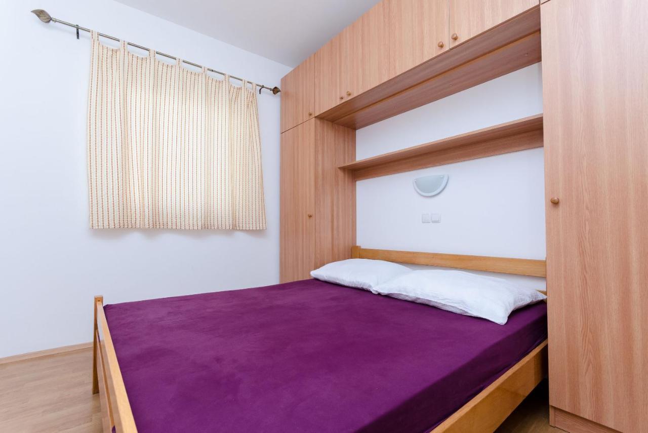 Apartments Alex โลปาร์ ภายนอก รูปภาพ